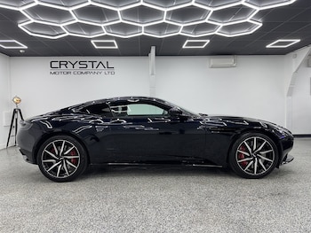 Used Aston Martin DB11 2019 for sale - 76707300: Photo