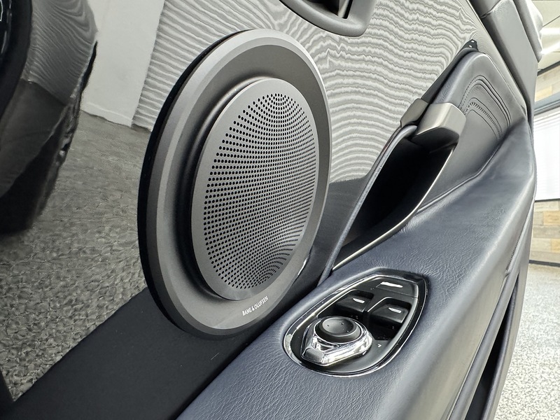 Used Aston Martin DB11 2019 for sale - 76707300: Photo 31