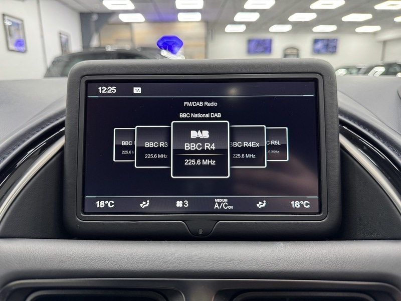 Used Aston Martin DB11 2019 for sale - 76707300: Photo 35