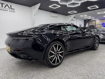 Used Aston Martin DB11 2019 for sale - 76707300: Photo