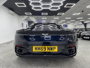 Used Aston Martin DB11 2019 for sale - 76707300: Photo