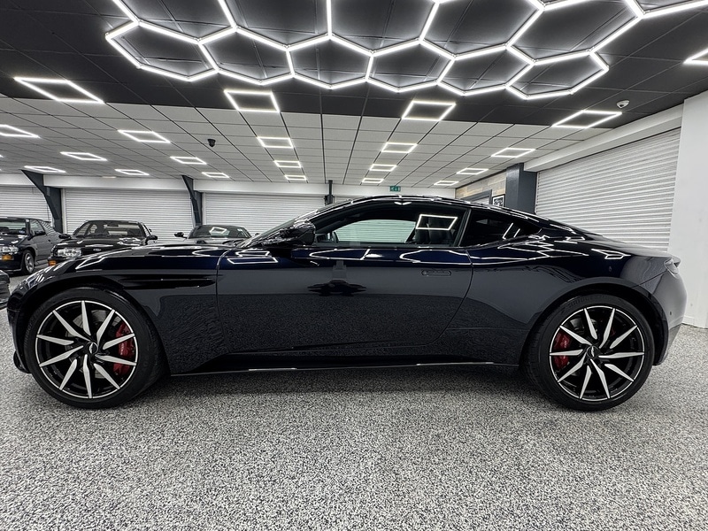 Used Aston Martin DB11 2019 for sale - 76707300: Photo 6