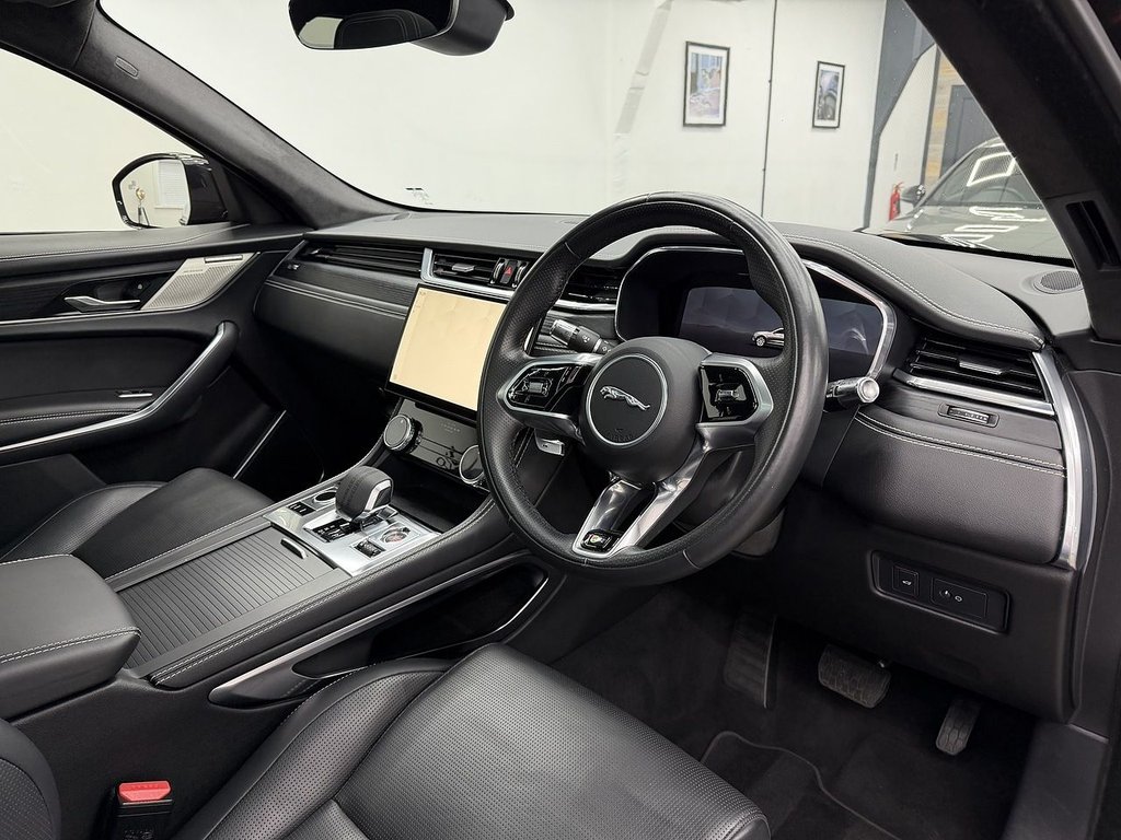 Used Jaguar F-Pace 2021 for sale - 77231918: Photo 17