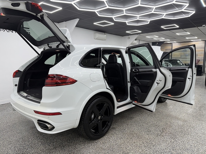 Used Porsche Cayenne 2016 for sale - 76707282: Photo 11