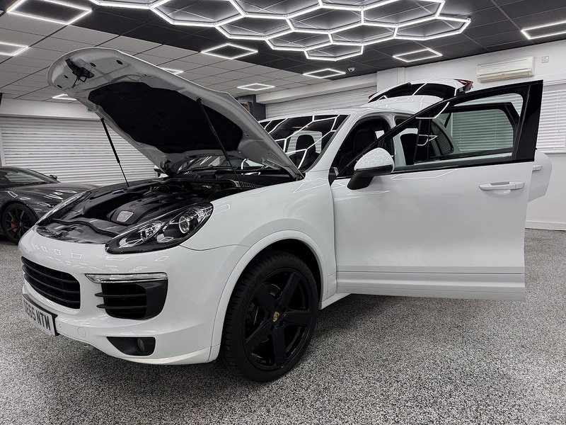 Used Porsche Cayenne 2016 for sale - 76707282: Photo 14