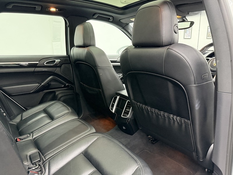 Used Porsche Cayenne 2016 for sale - 76707282: Photo 18