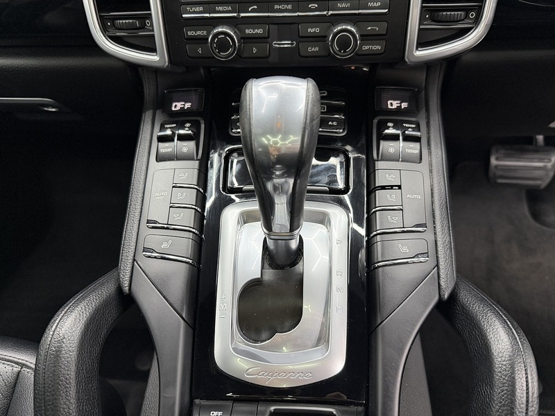 Used Porsche Cayenne 2016 for sale - 76707282: Photo 24