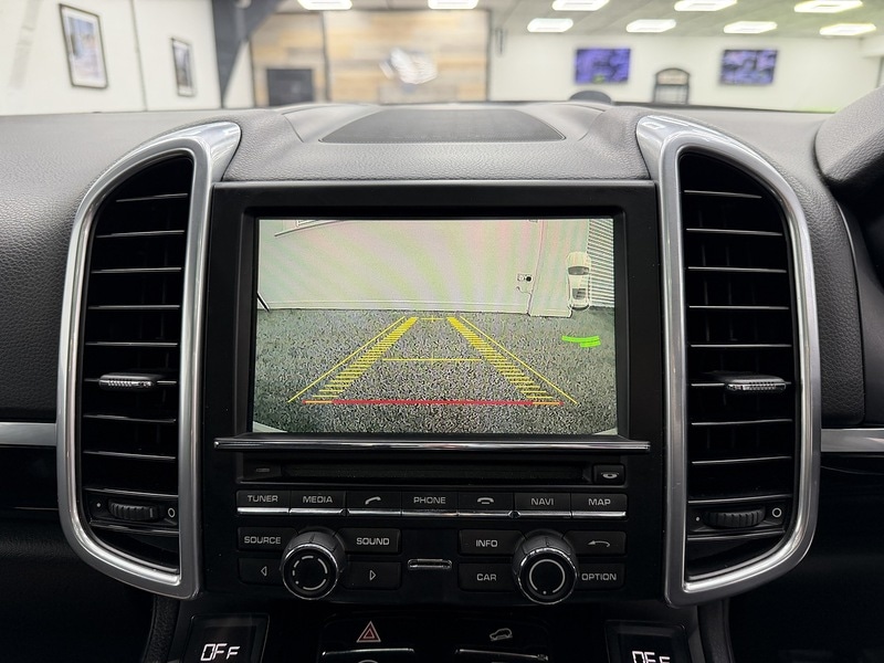 Used Porsche Cayenne 2016 for sale - 76707282: Photo 29