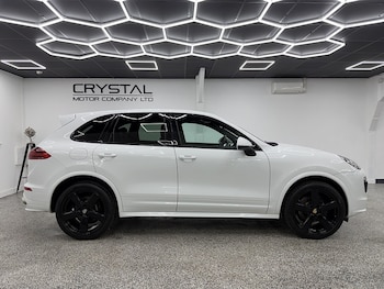 Used Porsche Cayenne 2016 for sale - 76707282: Photo