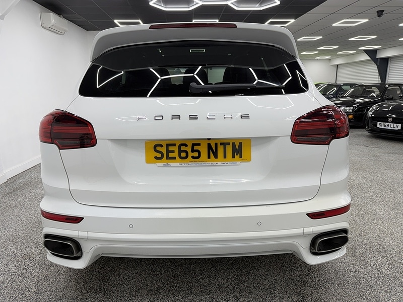Used Porsche Cayenne 2016 for sale - 76707282: Photo 4