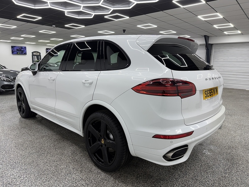 Used Porsche Cayenne 2016 for sale - 76707282: Photo 5
