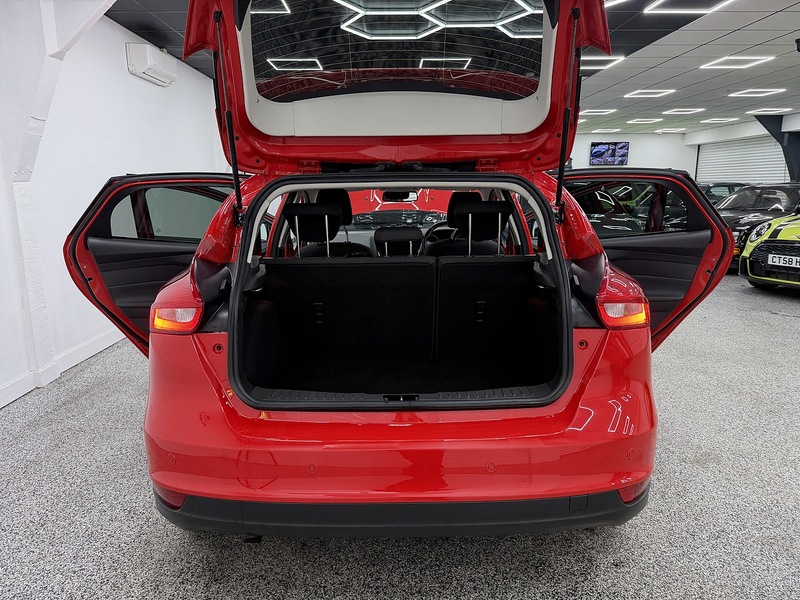 Used Ford Focus 2016 for sale - 76643011: Photo 11