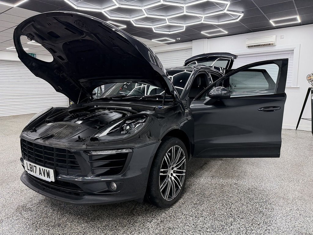 Used Porsche Macan 2017 for sale - 77232066: Photo 12