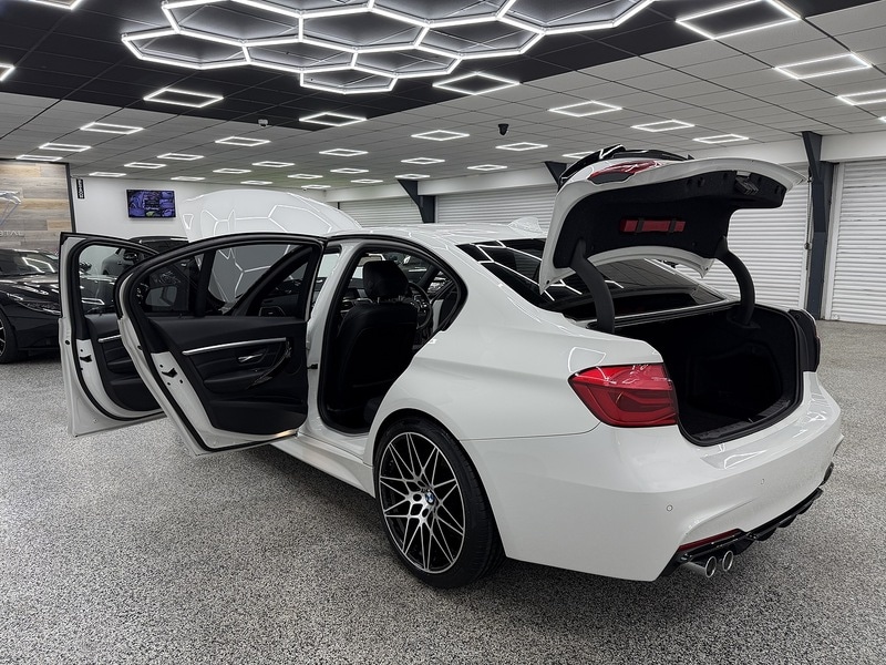 Used BMW 3 Series 2018 for sale - 76707255: Photo 11