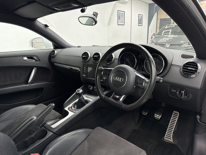 Used Audi TT 2011 for sale - 77167664: Photo 8