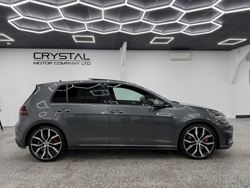 Used Volkswagen Golf 2018 for sale - 76707307: Photo 2