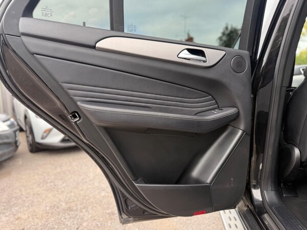 Used Mercedes-Benz M Class 2015 for sale - 76273816: Photo 23