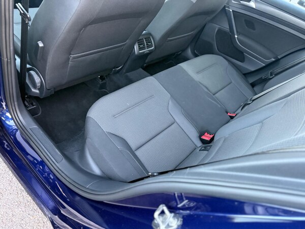 Used Volkswagen Golf 2019 for sale - 76191403: Photo 32