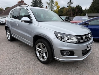 Volkswagen - Tiguan