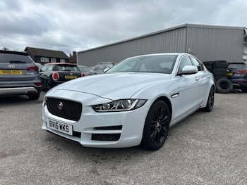Used Jaguar XE 2015 for sale - 76064199: Photo