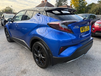 Used Toyota C-HR 2018 for sale - 76096283: Photo