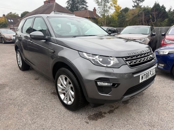 Used Land Rover Discovery Sport 2016 for sale - 76165199: Photo 1