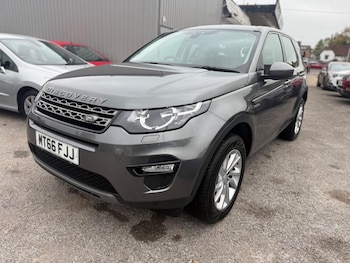 Used Land Rover Discovery Sport 2016 for sale - 76165199: Photo 3