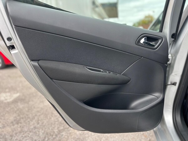 Used Peugeot 308 2013 for sale - 76165160: Photo 21