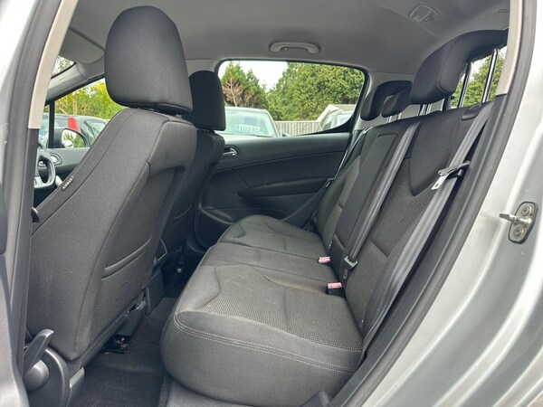Used Peugeot 308 2013 for sale - 76165160: Photo 23