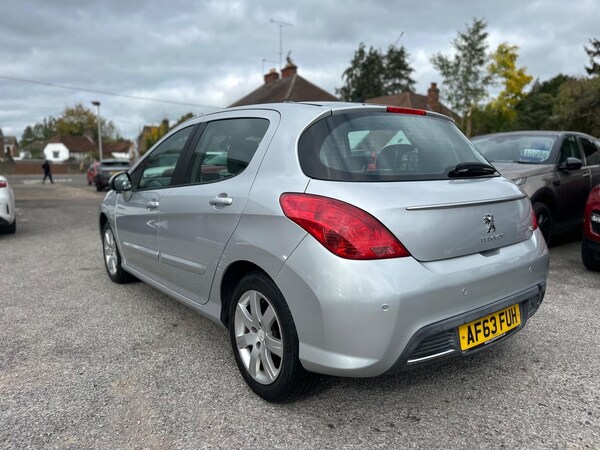 Used Peugeot 308 2013 for sale - 76165160: Photo 5
