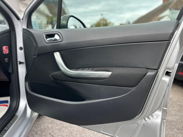 Used Peugeot 308 2013 for sale - 76165160: Photo 8