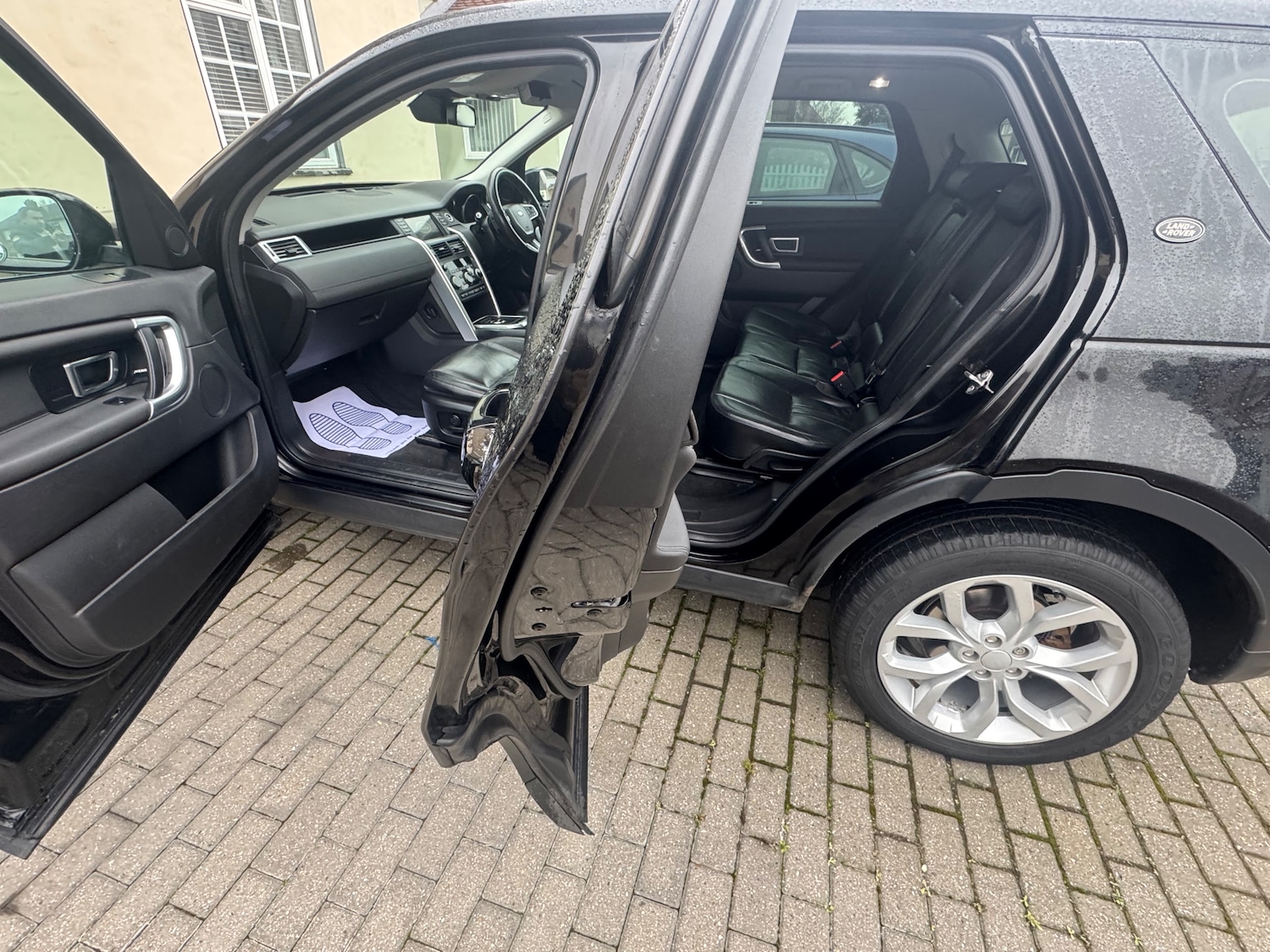 Used Land Rover Discovery Sport 2017 for sale - 77231517: Photo 42