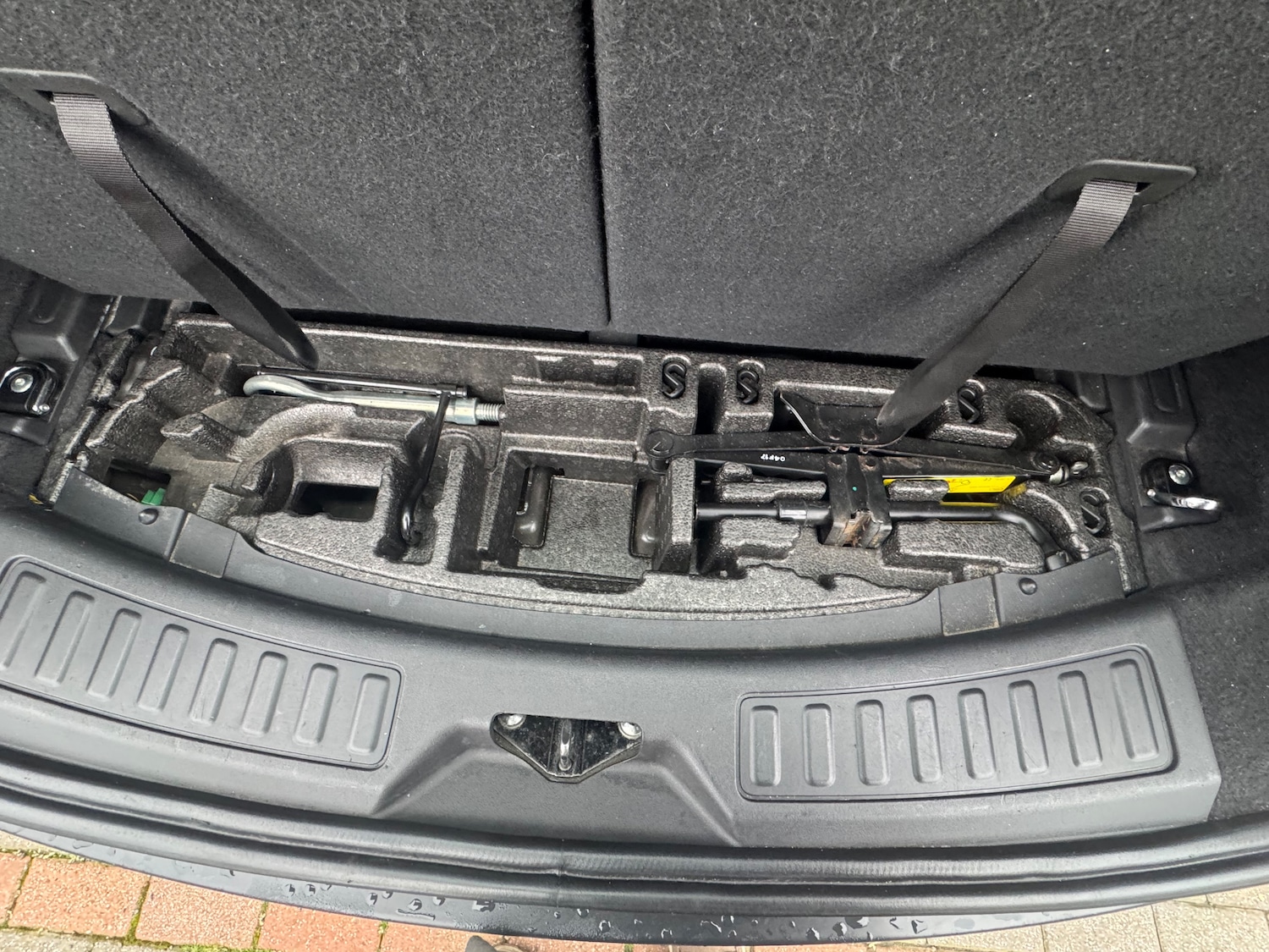 Used Land Rover Discovery Sport 2017 for sale - 77231517: Photo 45