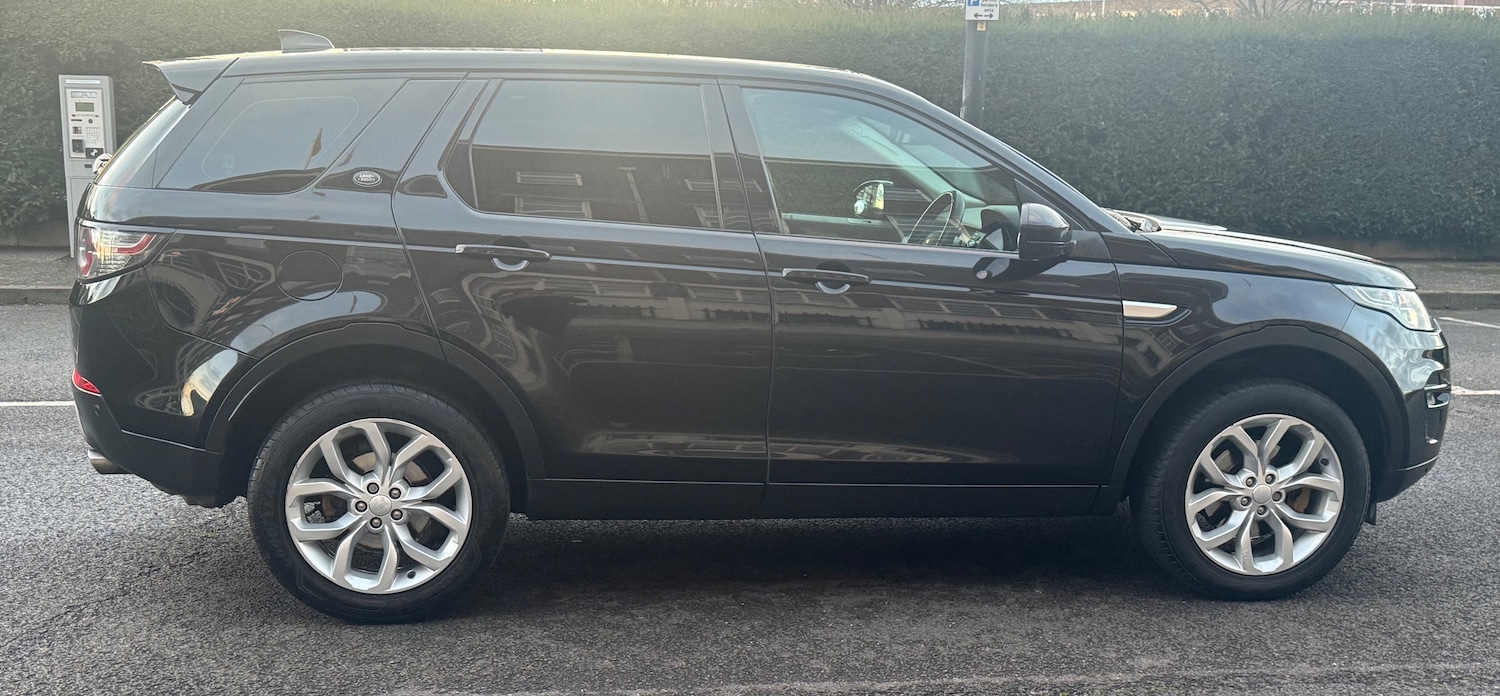 Used Land Rover Discovery Sport 2017 for sale - 77231517: Photo 6