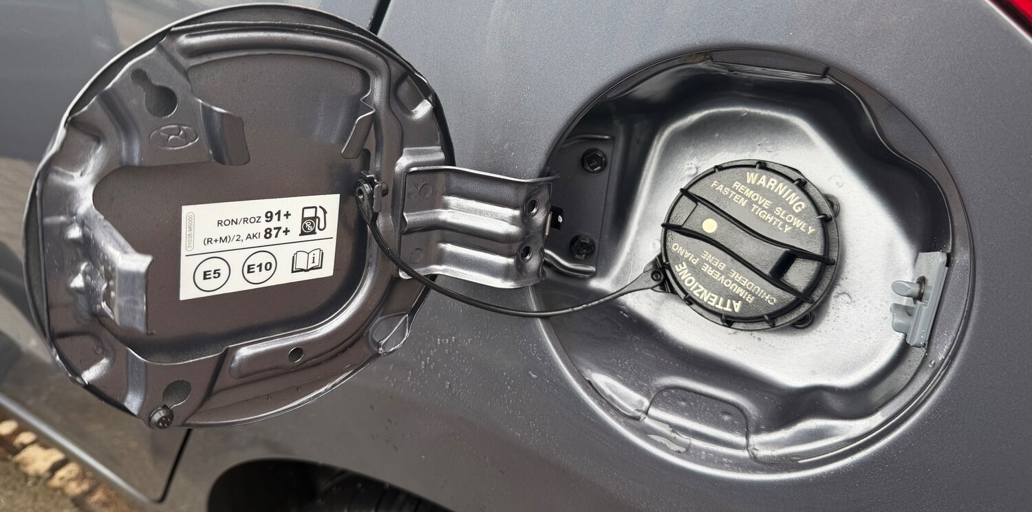 Used Hyundai i10 2019 for sale - 77636631: Photo 14