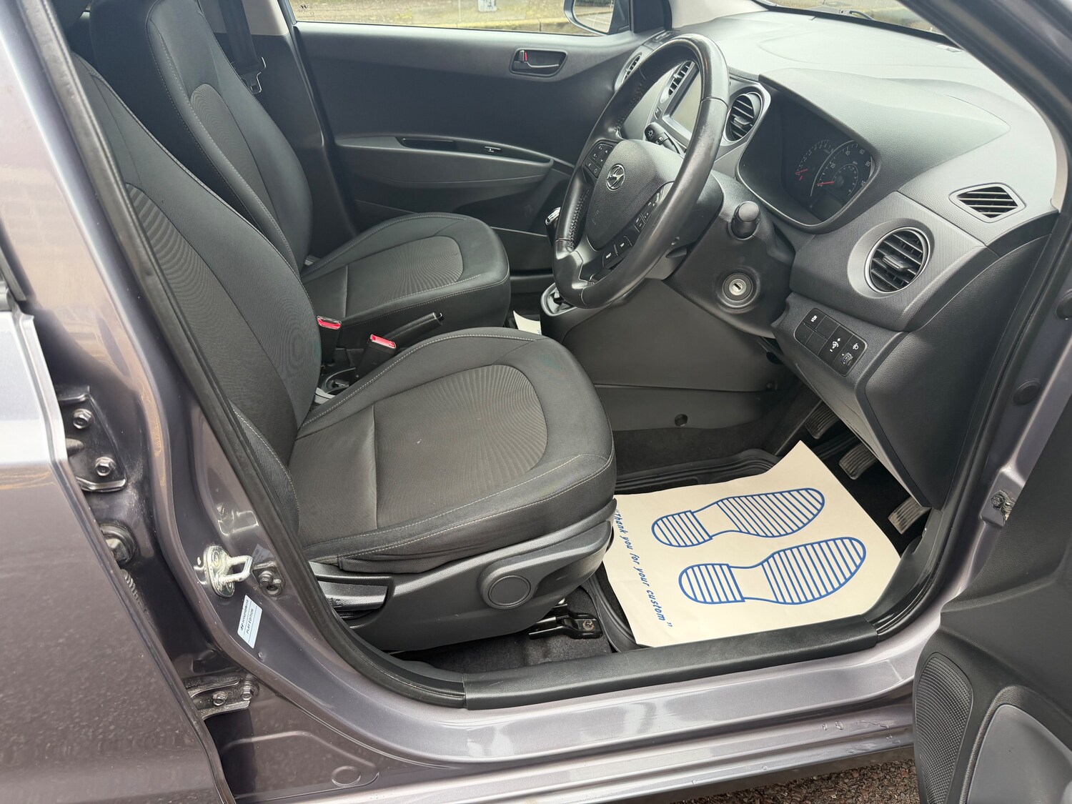 Used Hyundai i10 2019 for sale - 77636631: Photo 21