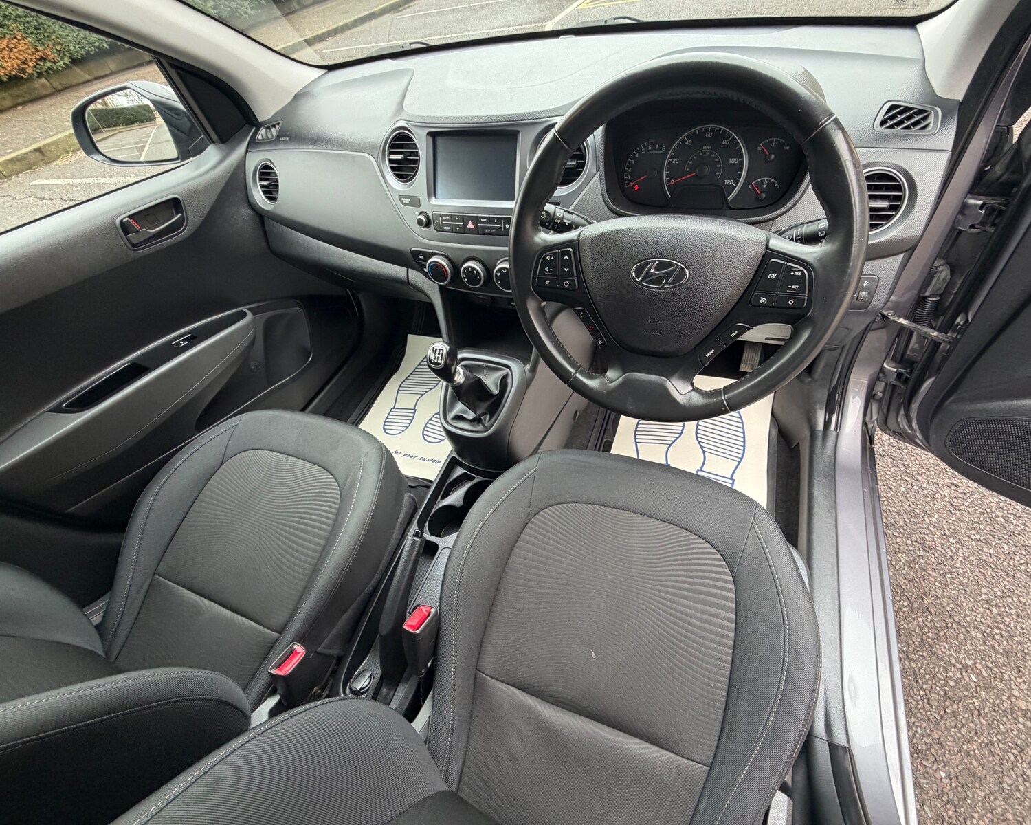 Used Hyundai i10 2019 for sale - 77636631: Photo 24
