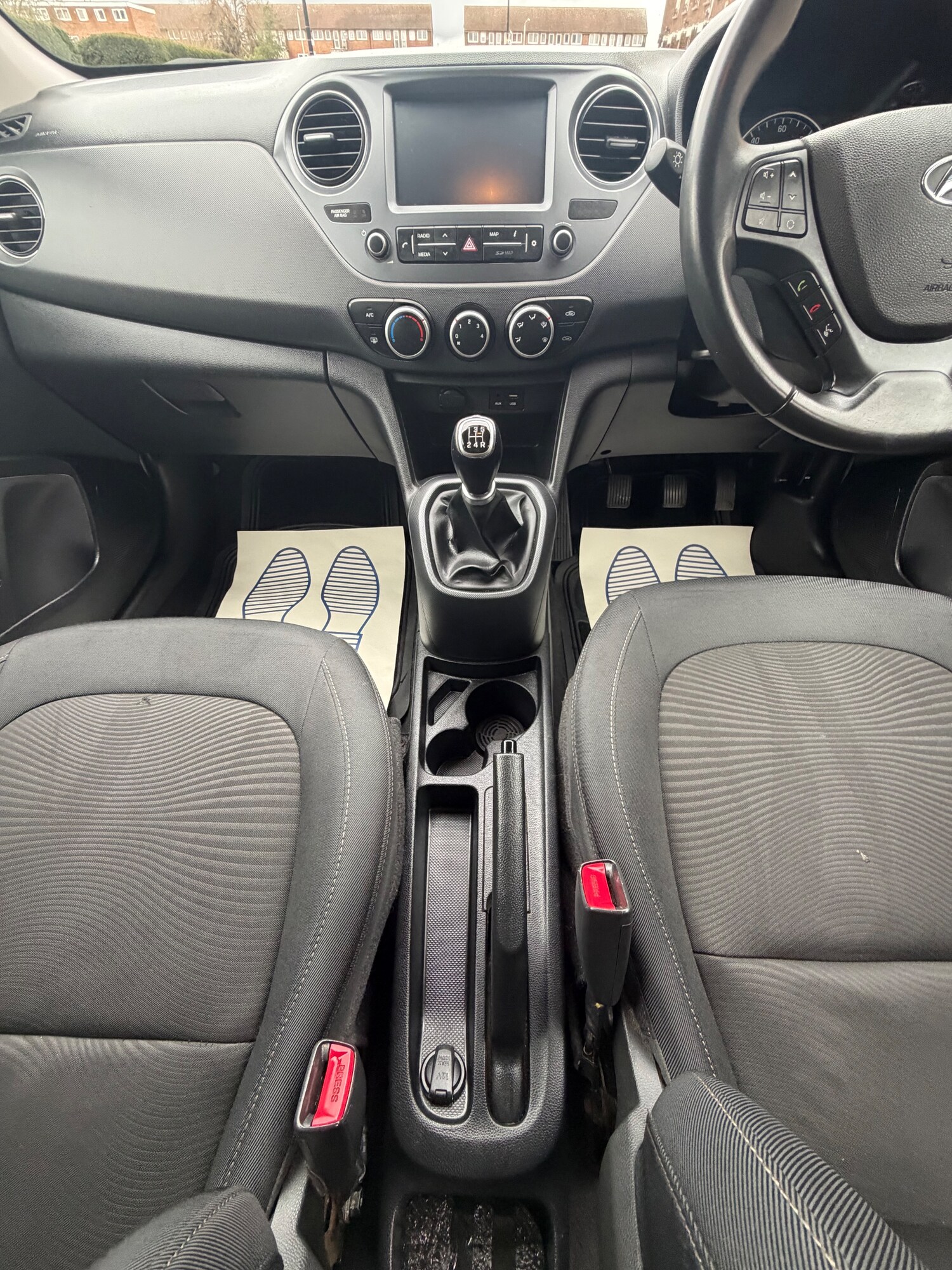 Used Hyundai i10 2019 for sale - 77636631: Photo 29