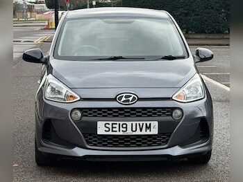 Used Hyundai i10 2019 for sale - 77636631: Photo