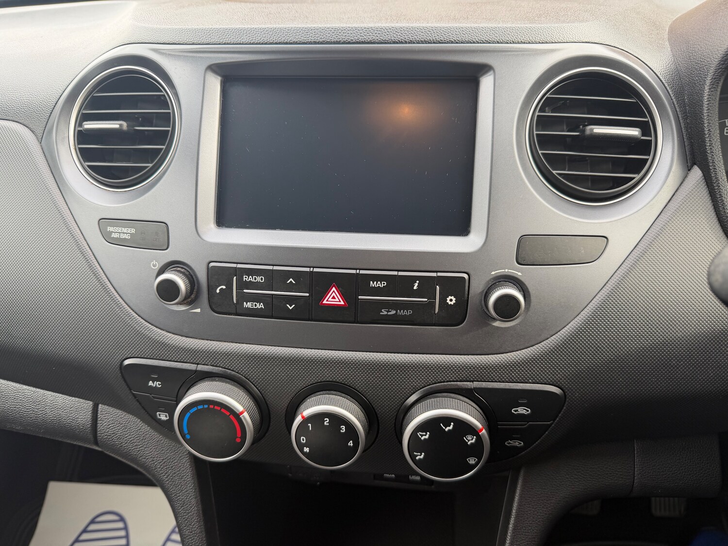 Used Hyundai i10 2019 for sale - 77636631: Photo 41