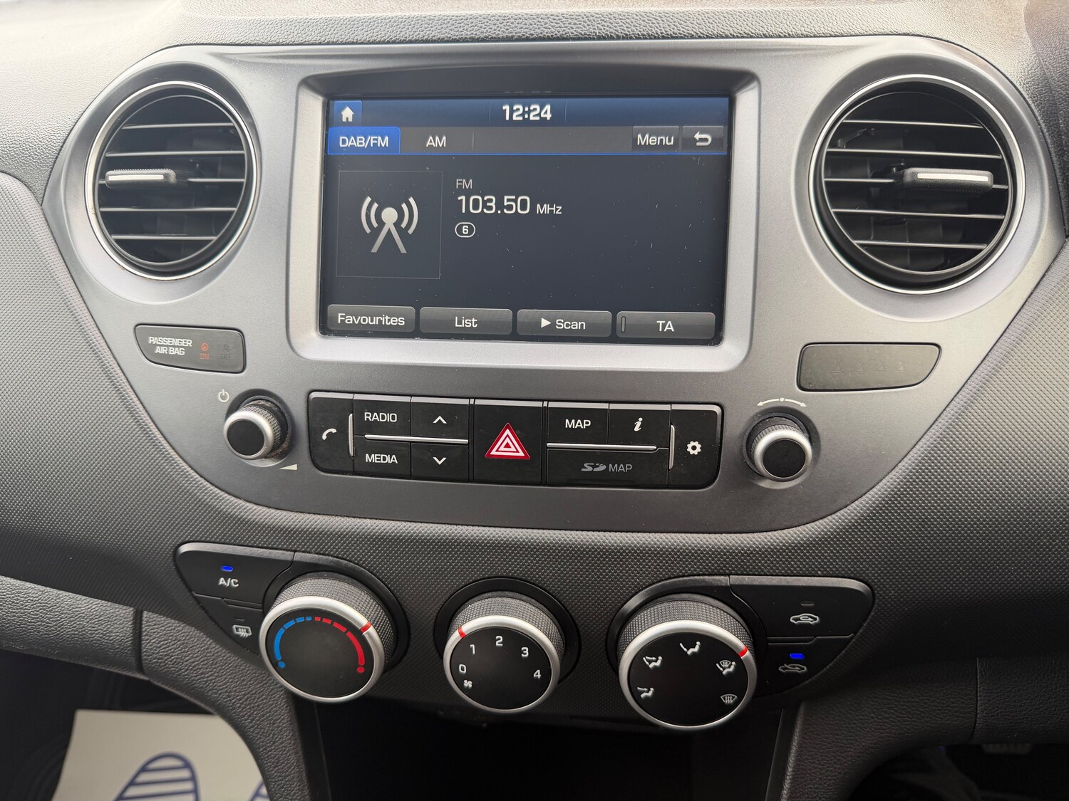 Used Hyundai i10 2019 for sale - 77636631: Photo 43