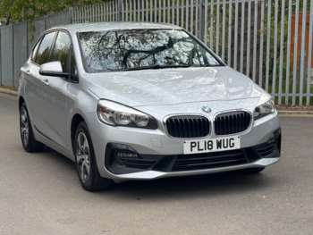 2018 (18) - 220i SE 5dr DCT