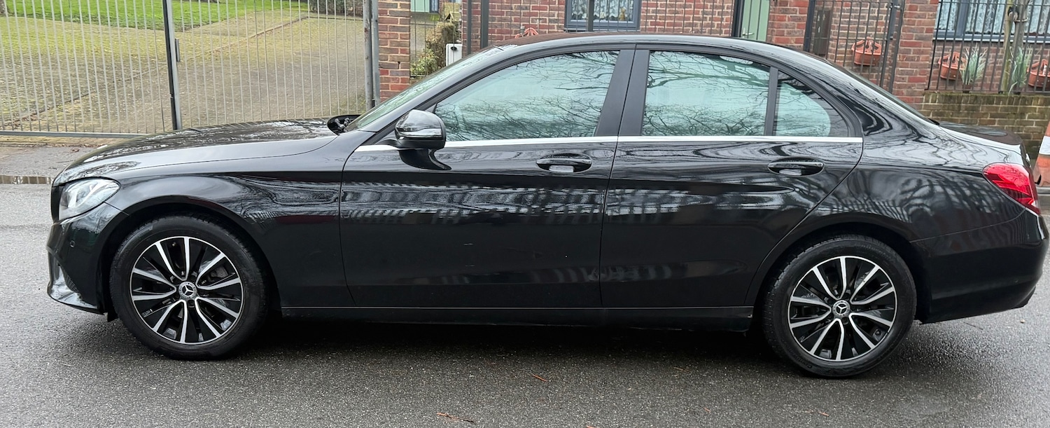 Used Mercedes-Benz C Class 2018 for sale - 77576574: Photo 5