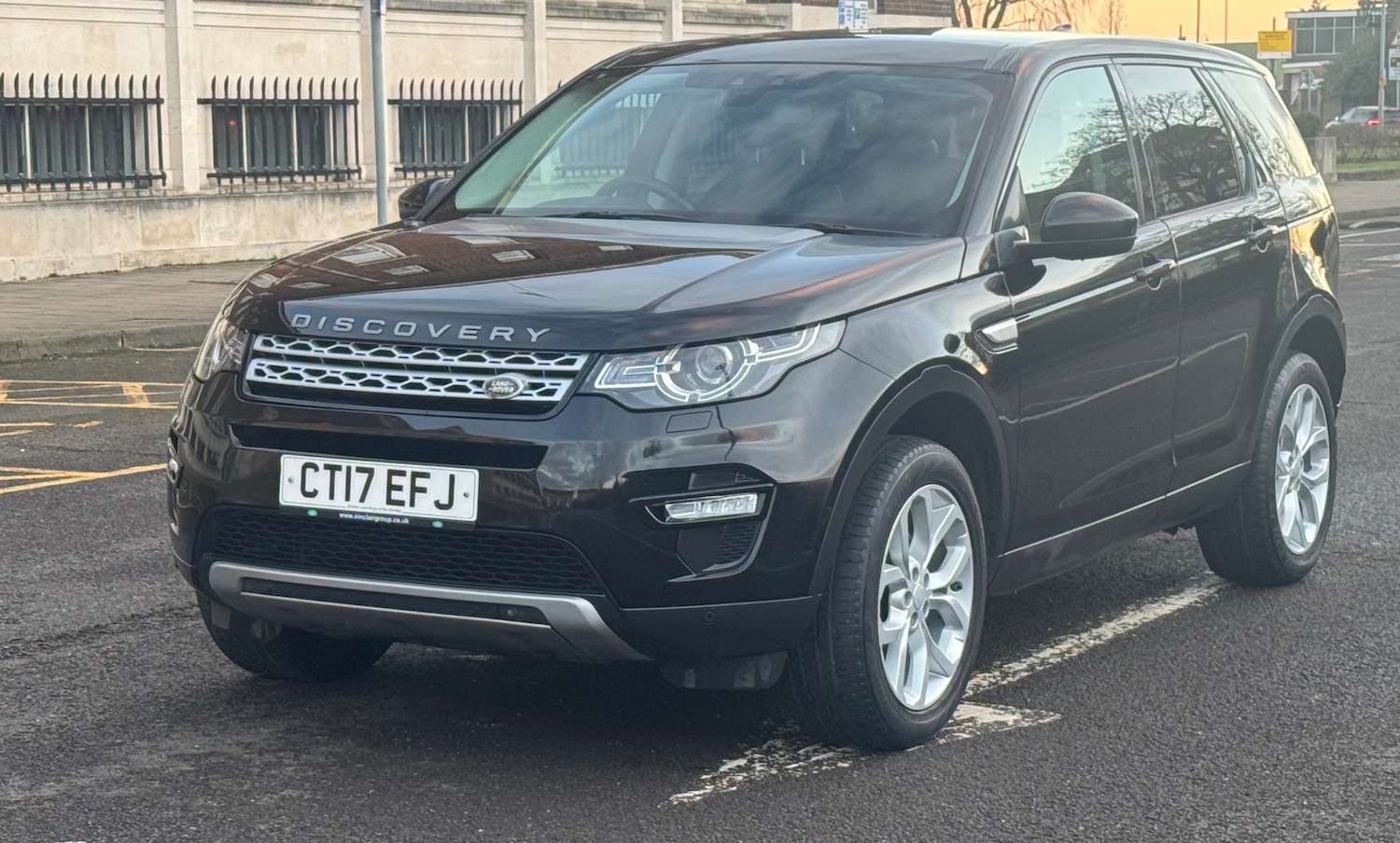 Used Land Rover Discovery Sport 2017 for sale - 77974073: Photo 2