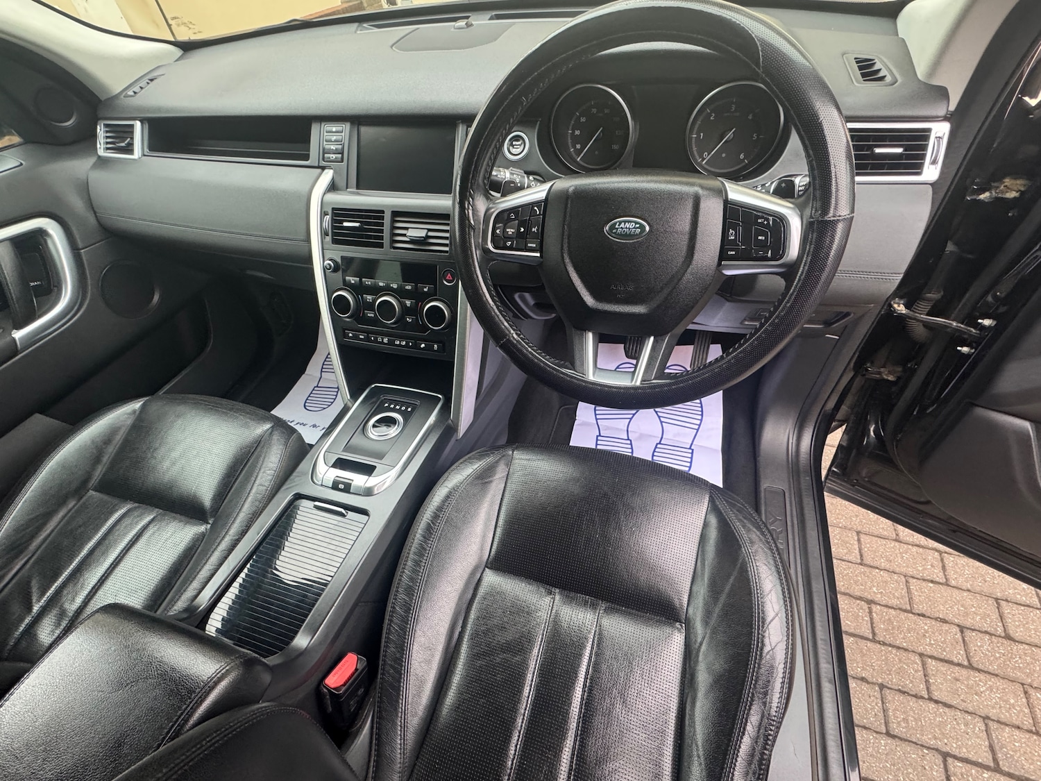 Used Land Rover Discovery Sport 2017 for sale - 77974073: Photo 30