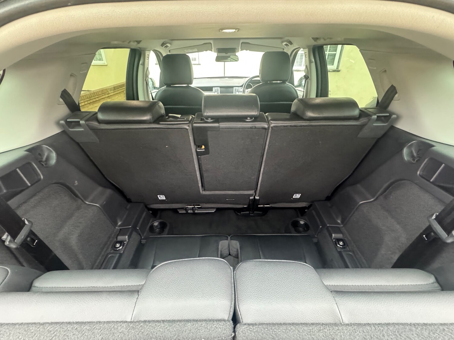 Used Land Rover Discovery Sport 2017 for sale - 77974073: Photo 44