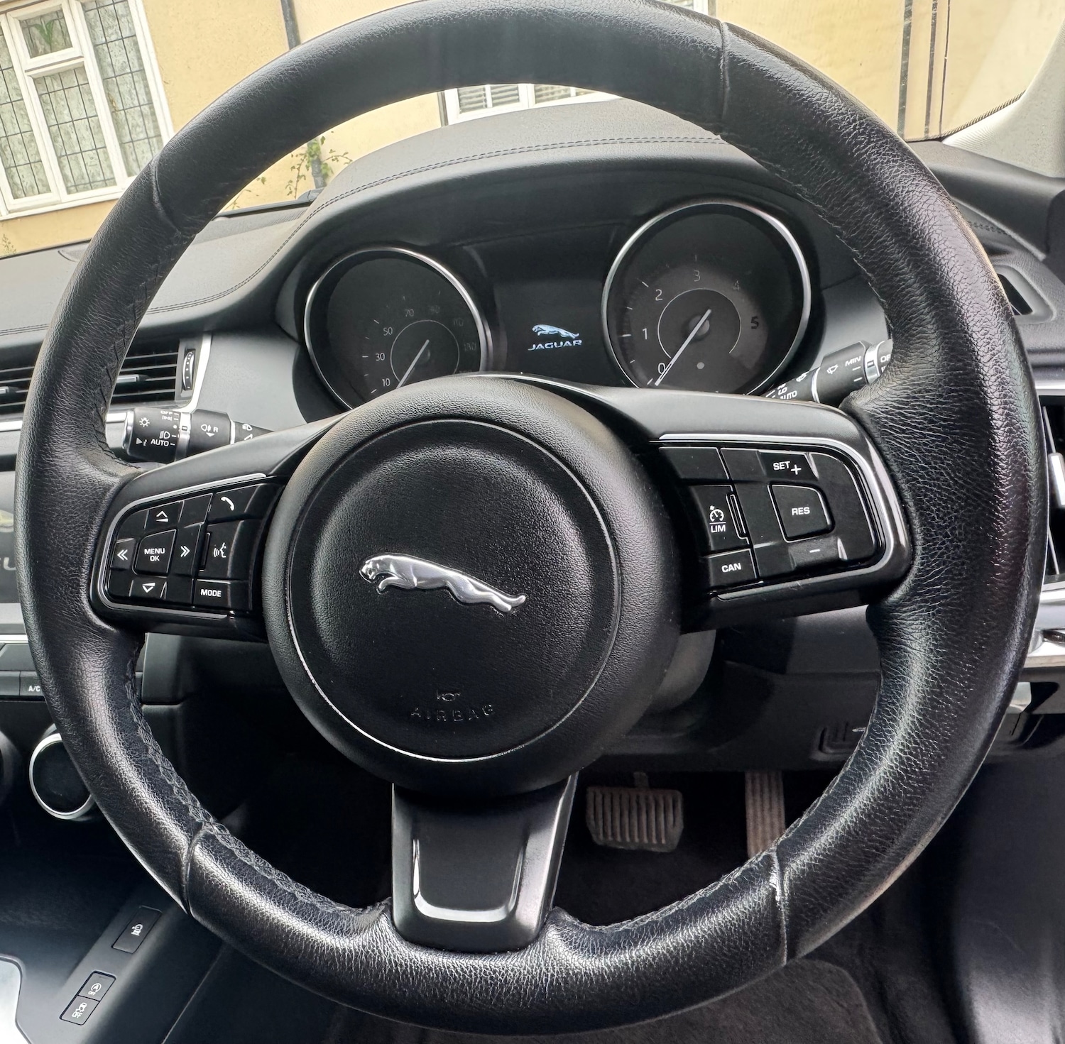 Used Jaguar E-Pace 2019 for sale - 77231527: Photo 32