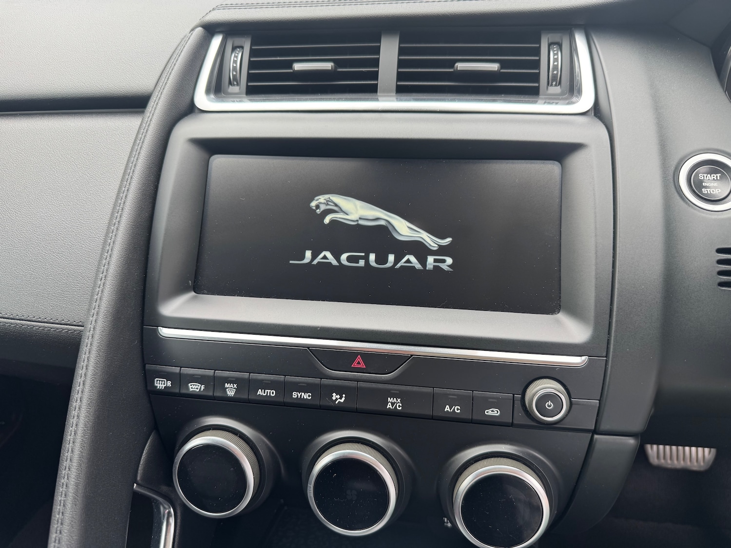 Used Jaguar E-Pace 2019 for sale - 77231527: Photo 55