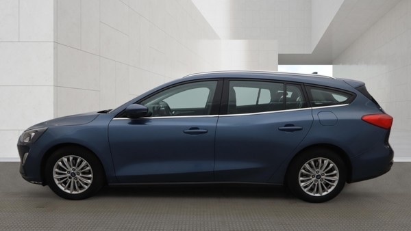 Used Ford Focus 2019 for sale - 78163007: Photo 4
