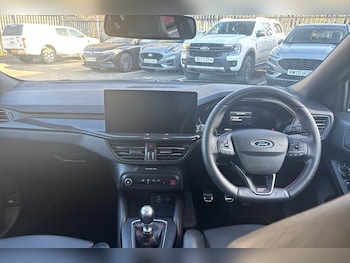Used Ford Focus 2022 for sale - 77050856: Photo
